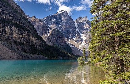 MoraineLake-002 It was impossible to conceive that there could be a lake prettier than Lake Louise, but I think Moraine Lake is the grand prize winner. Absolutely stunning,...