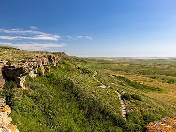 Head Smashed-In Buffalo Jump Thursday was a long drive from Calgary south to Glacier National Park for the night. We made two stops along the way,...
