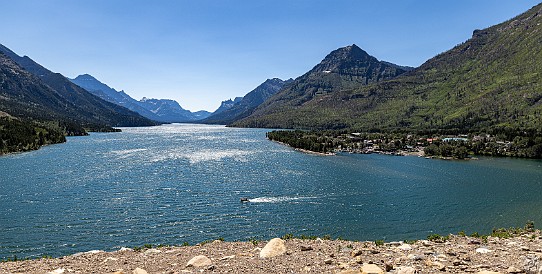 WatertonLakesNationalPark-007 Scenic overlook of Waterton Lakes, Alberta