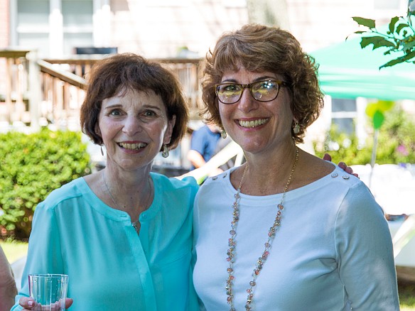 Irene and Linda Schaffir-Sigman Aug 28, 2016 1:46 PM : Irene Rosenbloom, Linda Schaffir Sigman