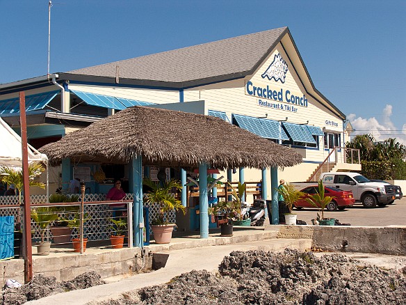The Cracked Conch - restaurant, bar, and dive shop Feb 2, 2011 11:51 AM : Grand Cayman