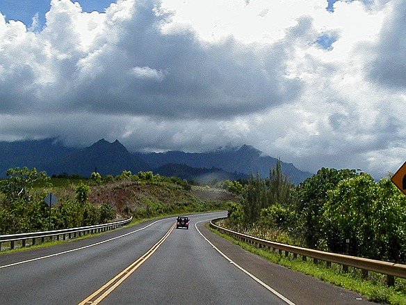 Hawaii2001-002 Driving from the airport to our timeshare on the North shore of Kauai