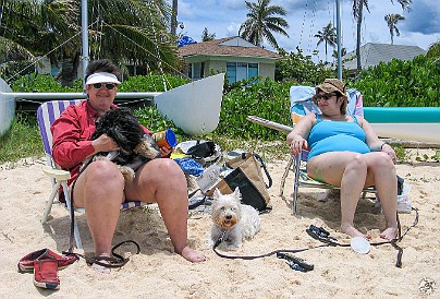Oahu2004-013 Lazy afternoon at Lanikai Beach with the pups