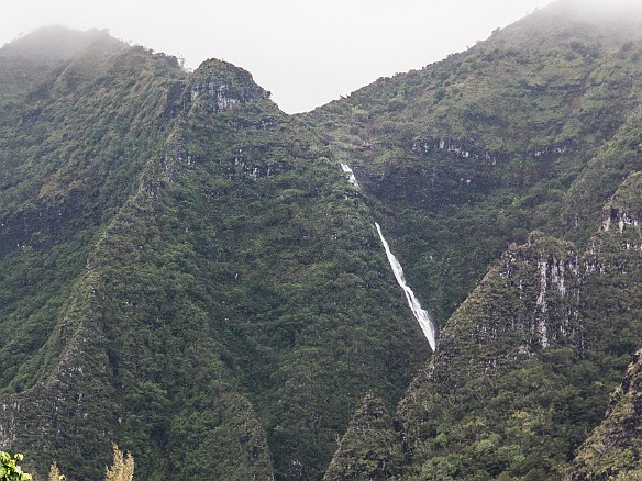 All the rain for the last week resulted in some amazing waterfalls. This one was right behind us, overlooking Tunnels Beach. May 11, 2014 2:56 PM : Kauai
