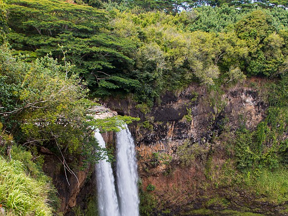 Wailua Falls - da plane boss, da plane! May 14, 2014 2:58 PM : Kauai