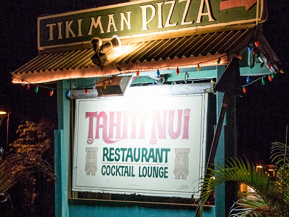 Tuesday night means Kanak Attack is playing at Tahiti Nui in Hanalei May 20, 2014 9:22 PM : Kauai
