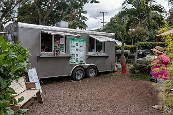 Hawaii2018-036 Max honed in on VJ's Butcher truck which was offering up all sorts of local meaty goodness