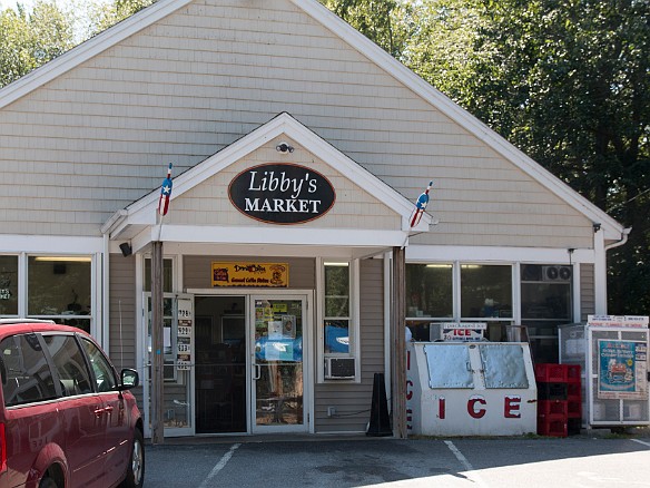 We took a day trip up to Bath, first stopping at Libby's Market in Brunswick. And why, you may ask.... Sep 6, 2015 1:02 PM