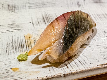 SushiYasuda2021-015 We had two different grades of fatty tuna, two different types of yellow tail, oysters, sea scallops, uni from Japan, king salmon from New Zealand, and many...