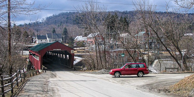 Woodstock VT 2004-03-006 The Taftsville covered bridge and hydro generating station