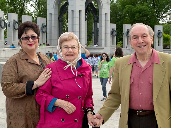 Mar 30, 2011 6:05 PM : Dolores Ebert, Eugene Ebert, Maxine Klein, National World War II Memorial, Washington DC