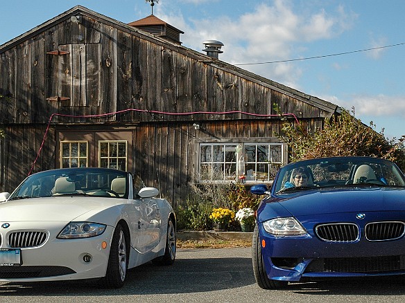 Z4CruiseOct2006-4 We stopped for a photo-op (and provisioning) at Nodine's Smokehouse in Goshen, CT.