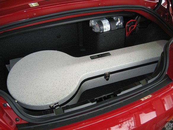 Z4TestDrive-1 The final test was trying out my largest banjo case in the trunk. 50% more space than my Z3 and plenty of room for at least 2 instruments clinched the deal.