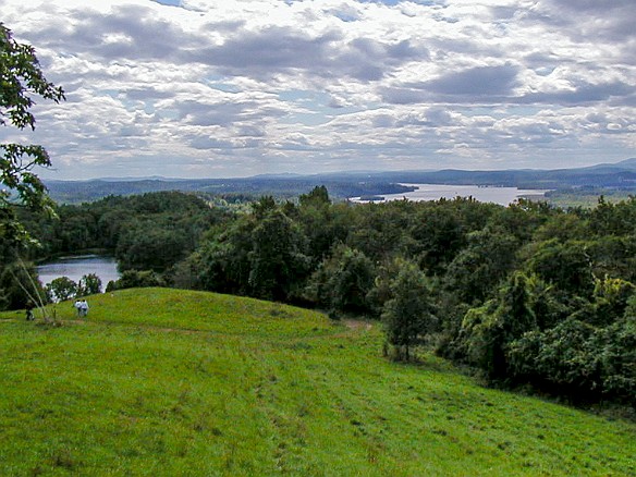 Olana's breathtaking view of the Hudson River Valley Sep 16, 2000 1:58 PM