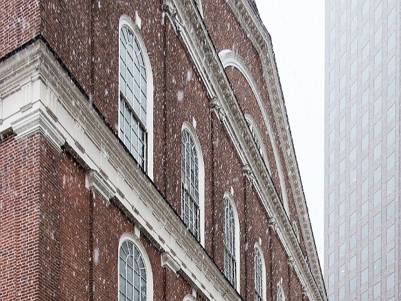 Boston 2017-002 Faneuil Hall in the first snow of the season