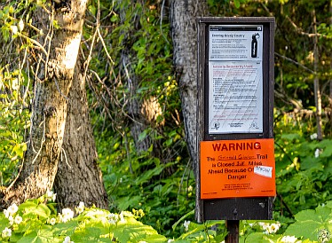 ManyGlacierHotel-024 The next sign along the trail was more explicit and I would estimate a good 1/3 of the people we encountered were porting bear spray.