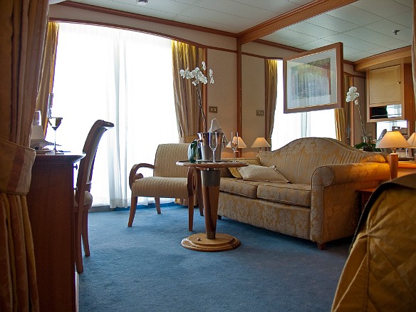 The sitting area of our midship suite. Through the picture windows is a small balcony with deck chairs and a cocktail table. Jan 13, 2010 2:53 PM : SilverSea Caribbean Cruise 2010