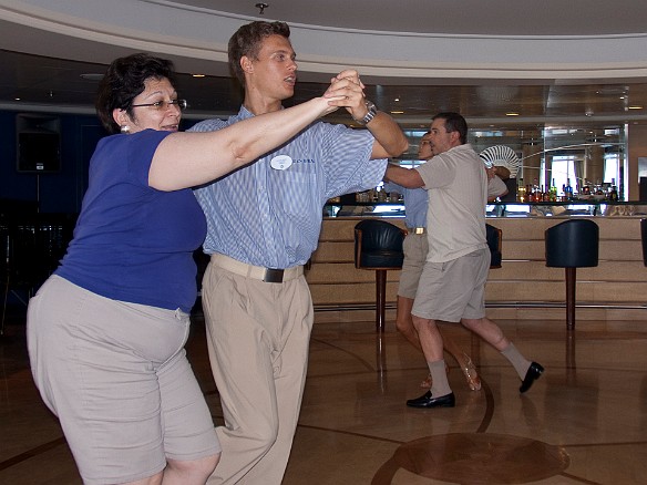 Nice form Max! Nice socks Dave! Jan 20, 2010 2:42 PM : David Zeleznik, Maxine Klein, SilverSea Caribbean Cruise 2010