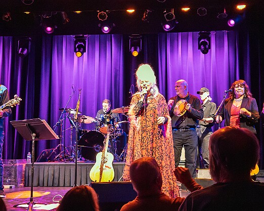 ChristineOhlman2025-046 The closing numbers brought out a couple of old bandmates, including Chris Bickley on guitar and Larry Donahue on percussion. What an amazing show!