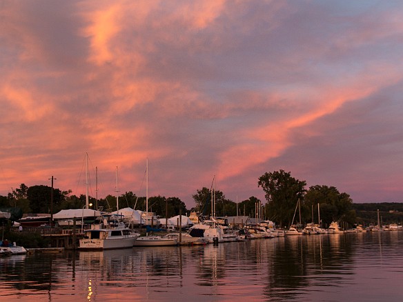Just as we pull into the marina, the sky lights up even more Sep 14, 2014 7:07 PM : sunset