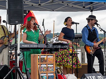 Boogie-Woogie with Eight to the Bar