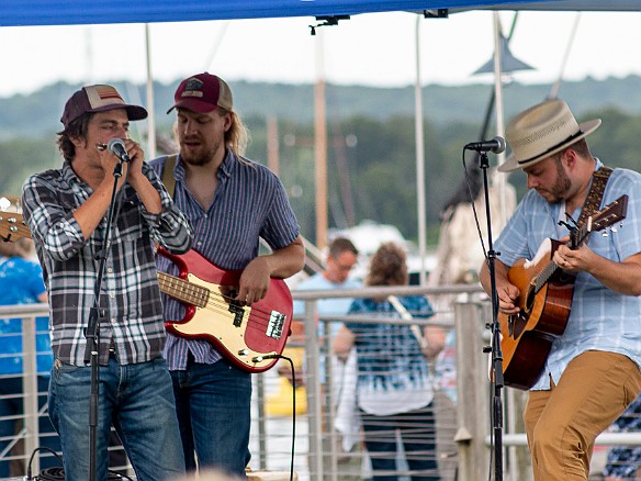 ThursdaysOnTheDock-20210819-MeadowsBrothers-012