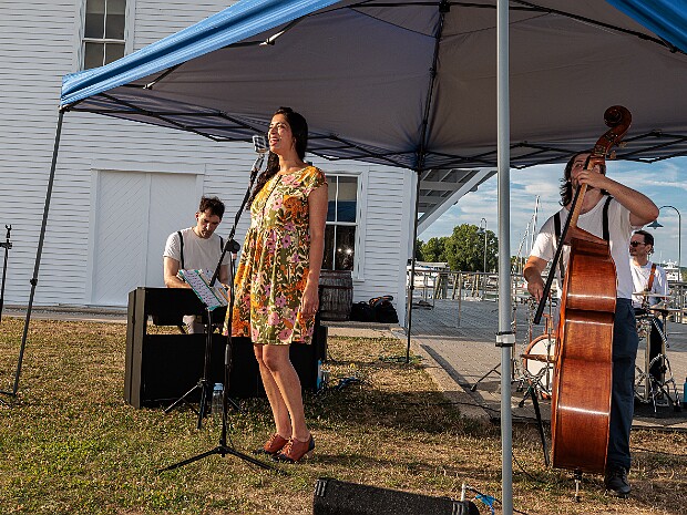 Turn-of-the-Century Swing with Mama Train Jazz Band Sumitra, Philip, and the rest of the band tore it up yet again with their timeless tunes and energy