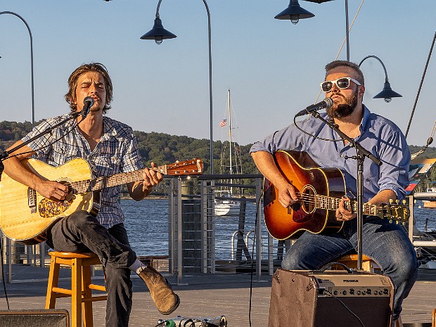 The Meadows Bothers roots acoustic blues Acooustic americana and blues with Ian and Dustin Meadows