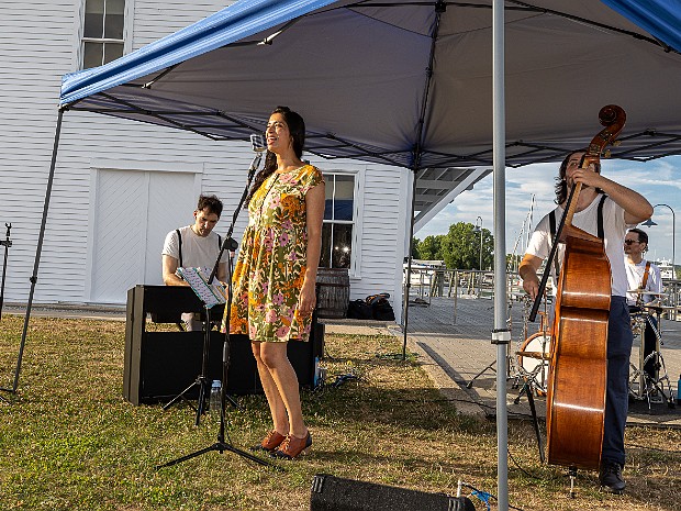 Turn-of-the-Century Swing with Mama Train Jazz Band