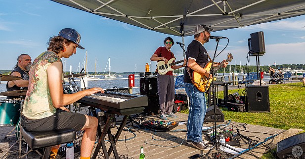 ThursdaysOnTheDock-20230720-JohnSpignesiBand-002