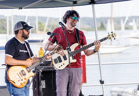 ThursdaysOnTheDock-20230720-JohnSpignesiBand-012