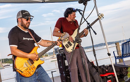 ThursdaysOnTheDock-20230720-JohnSpignesiBand-028