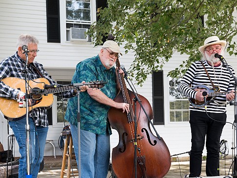 Farm Day 2017-002 Long Meadow, aka Rick Crossman on guitar, Don Snyder on bass, and Glenn Behrle on mandolin