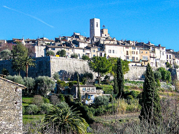 Saint Paul de Vence-002 We started Sunday with a drive to the ancient hilltop town of Saint Paul de Vence