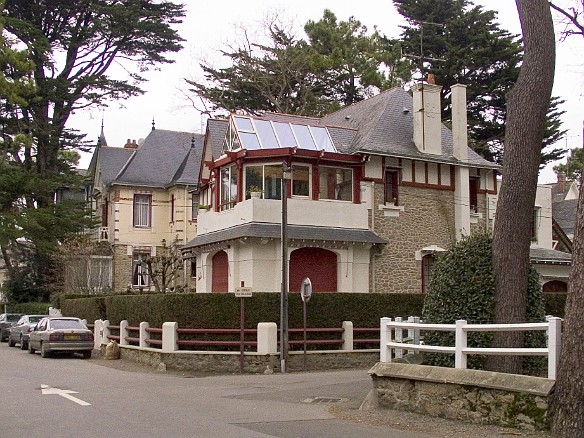 Sunday, we travel by train to La Baule in Brittany, where Dave has business meetings Jan 31, 2005 12:16 PM : La Baule, PDD 2005