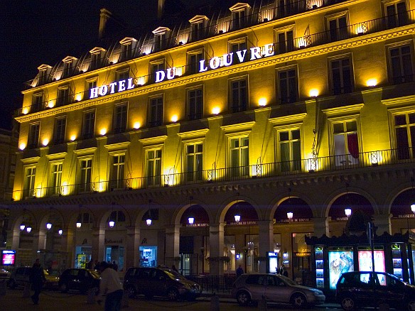 HotelDuLouvre-2.jpg