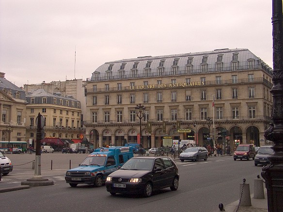 TheLouvre-01.jpg