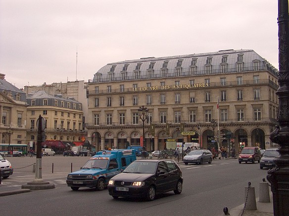 On Thursday, we went across the street from our hotel to the Louvre Jan 27, 2005 5:50 AM : Paris