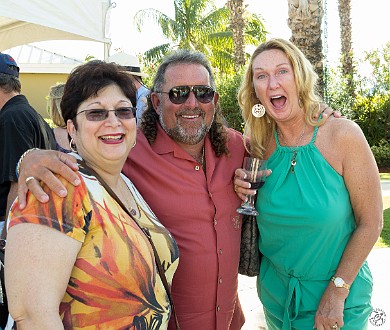 CaymanCookout2013Day3-025 Max with Alan and Evelyn, a couple from Dallas we became friendly with