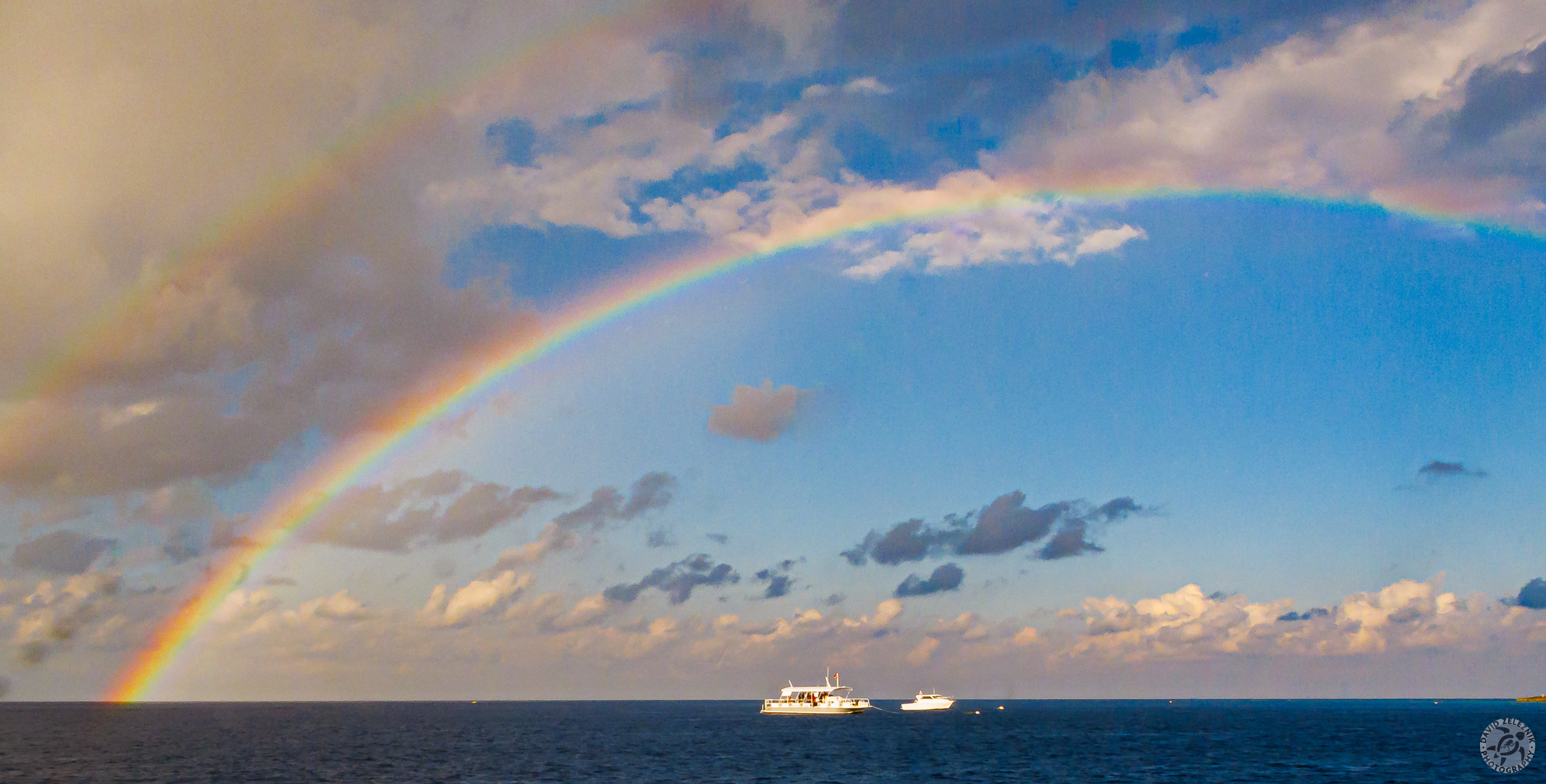 Surface Interval Rainbow<br/><small>In Between dive site, Grand Cayman</small>