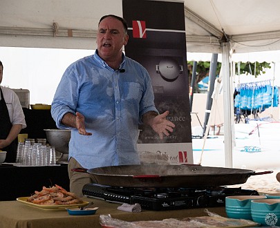 CaymanCookout2014Day1-025 Jose Andres shows how to make Fideuà, which is paella with toasted angel hair pasta that has been cut into short pieces instead of the traditional rice
