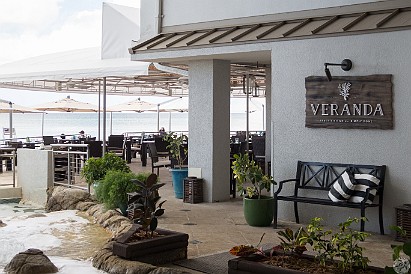 GrandCayman2017-006 To keep things simple, Thursday night of our arrival we ate dinner on property at the beach restaurant Veranda