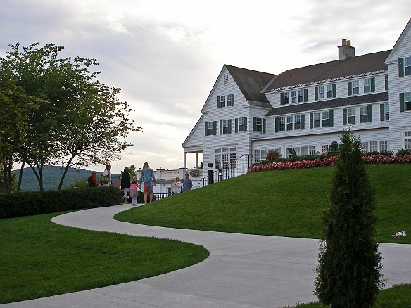 Thursday evening, Max and I took Flo and Joe to the Sagamore for a wine tasting dinner Aug 27, 2009 6:27 PM : Lake George, Sagamore