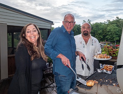 LakeGeorge2019-012 Actually, it takes three to handle the grill, except that the assistants are apparently goofing off and not helping at all...