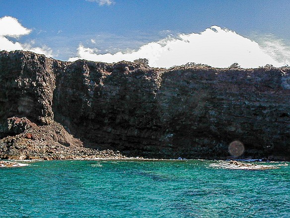 Hawaii2001-019 After Kauai we spent a week at Manele Bay in Kauai where I spent an afternoon diving at Shark Fin Cove