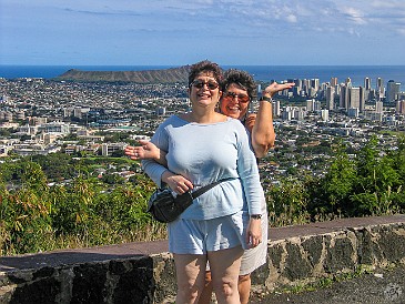 Oahu2004-002 Max and Deb ham it up