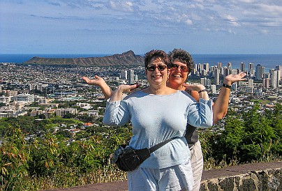 Oahu2004-003 Max and Deb ham it up