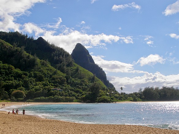 Tunnels Beach with Bali Hai in the background May 20, 2008 4:33 PM