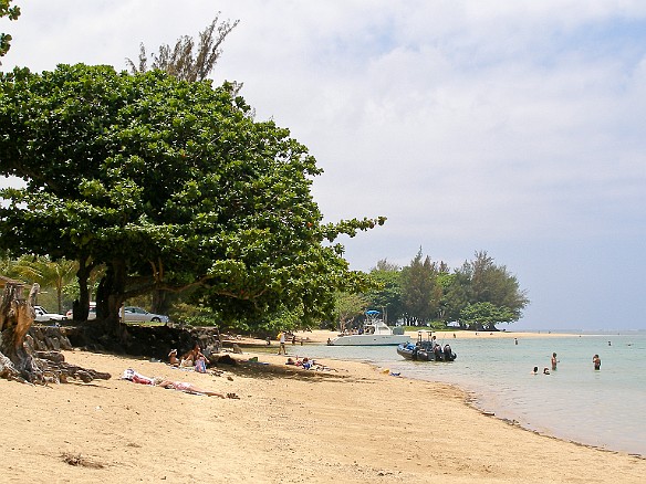 One of our favorite beaches on the North Shore, Anini, for a lazy afternoon May 23, 2008 12:46 PM : Kauai