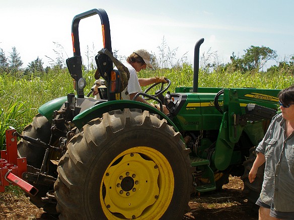 Woody gets the John Deere into gear May 13, 2008 9:55 AM : Mary Wilkowski, Oahu